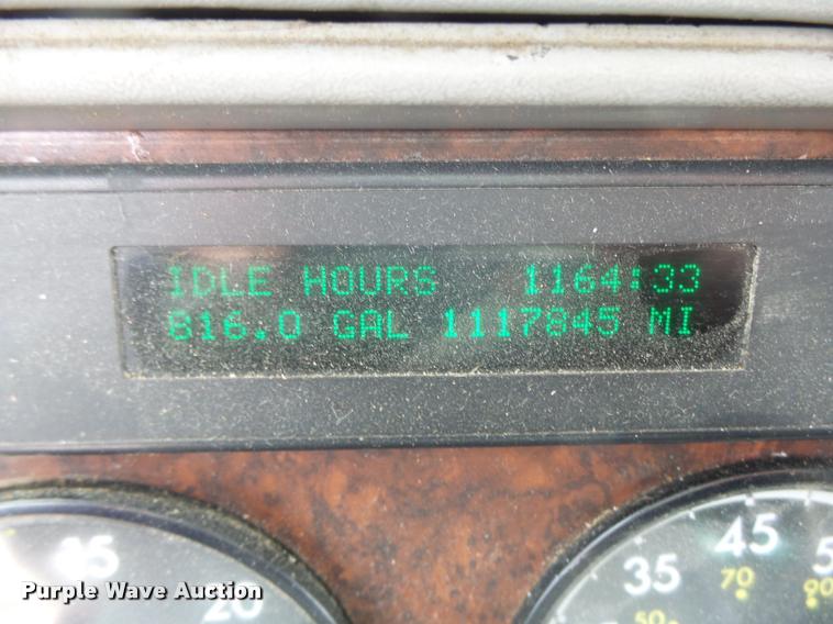 image for item DA3423 1998 Freightliner Century Class semi truck