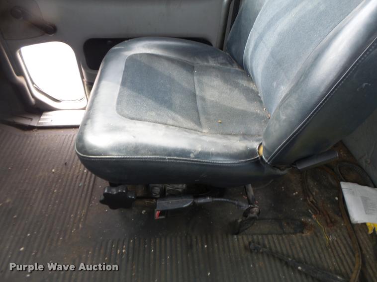 image for item DA3423 1998 Freightliner Century Class semi truck