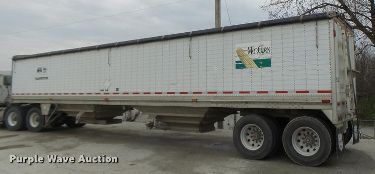 image for item DA3428 1998 Wilson DWH-400 double hopper grain trailer