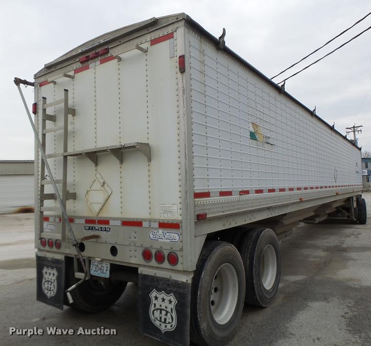image for item DA3428 1998 Wilson DWH-400 double hopper grain trailer