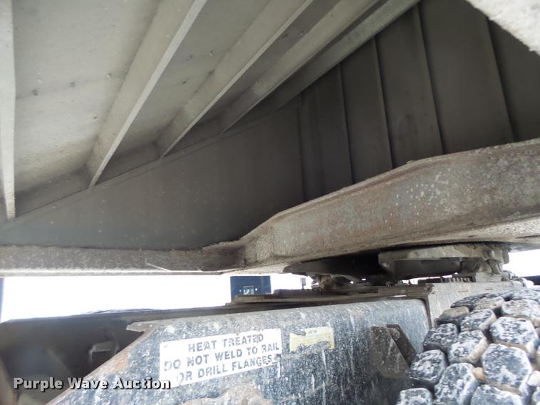 image for item DA3428 1998 Wilson DWH-400 double hopper grain trailer