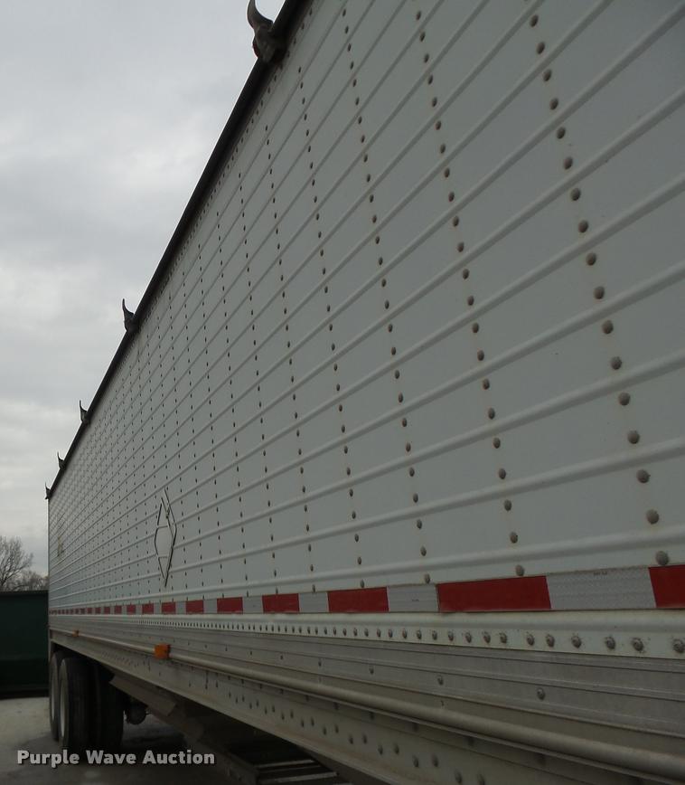 image for item DA3428 1998 Wilson DWH-400 double hopper grain trailer