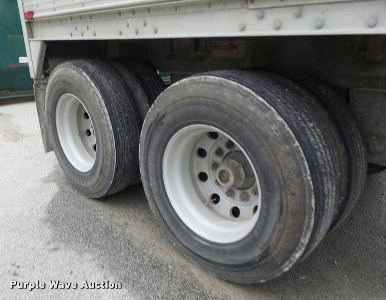 image for item DA3428 1998 Wilson DWH-400 double hopper grain trailer