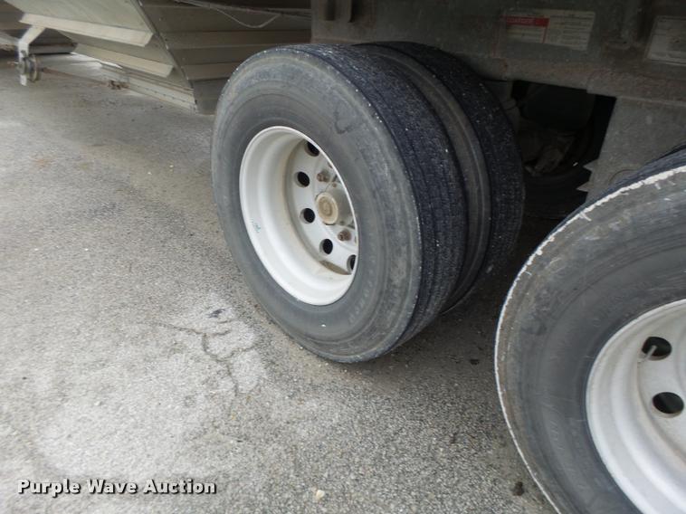 image for item DA3428 1998 Wilson DWH-400 double hopper grain trailer