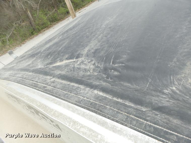 image for item DA3428 1998 Wilson DWH-400 double hopper grain trailer