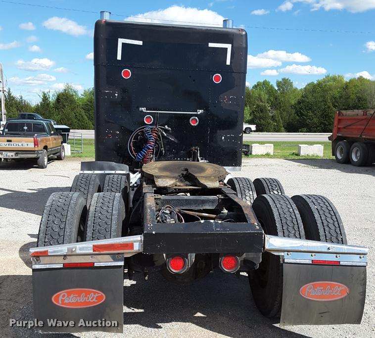 image for item DA6014 1996 Peterbilt 379 semi truck
