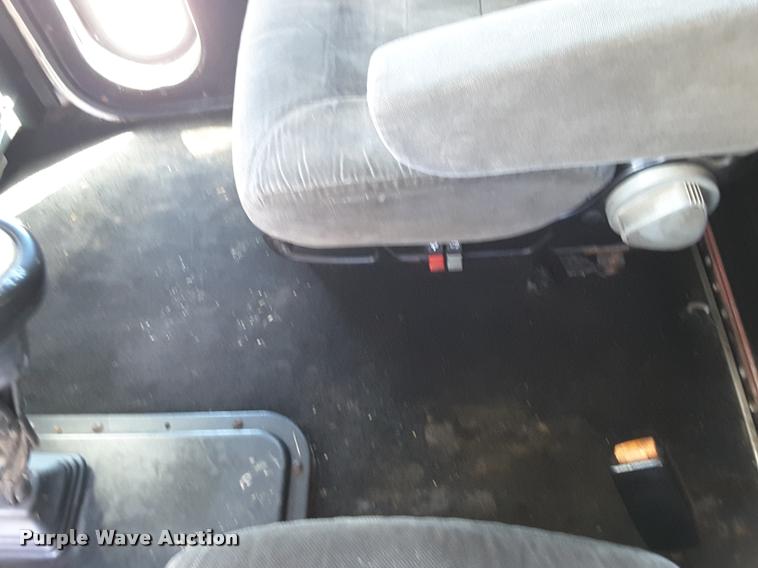 image for item DA6014 1996 Peterbilt 379 semi truck