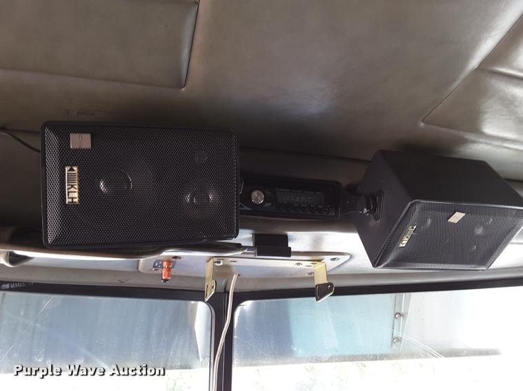 image for item DA6014 1996 Peterbilt 379 semi truck