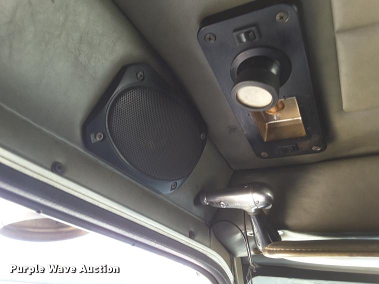 image for item DA6014 1996 Peterbilt 379 semi truck