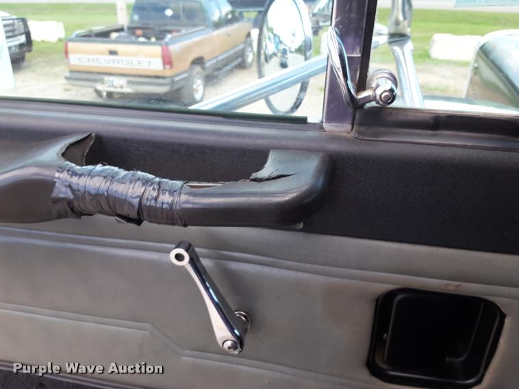 image for item DA6014 1996 Peterbilt 379 semi truck