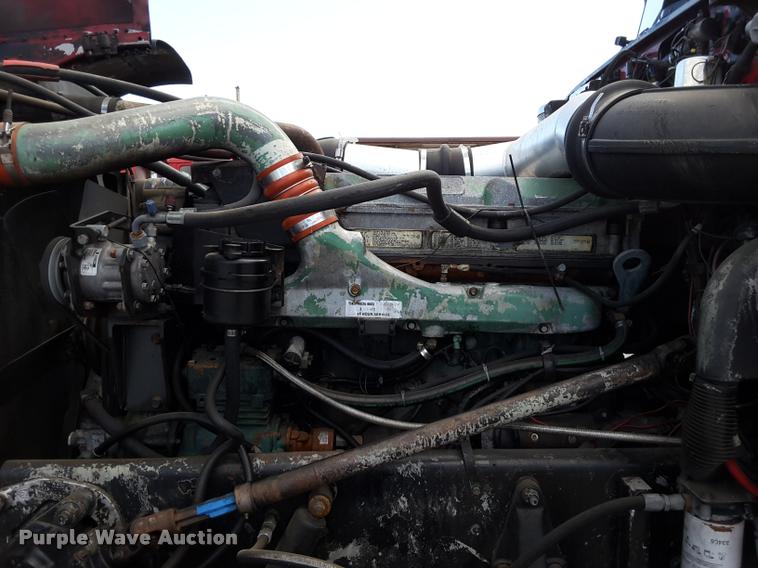 image for item DA6014 1996 Peterbilt 379 semi truck