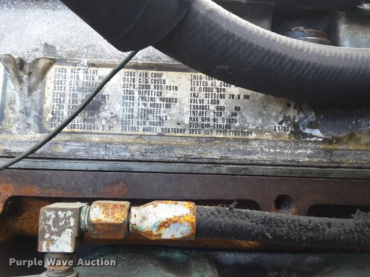 image for item DA6014 1996 Peterbilt 379 semi truck