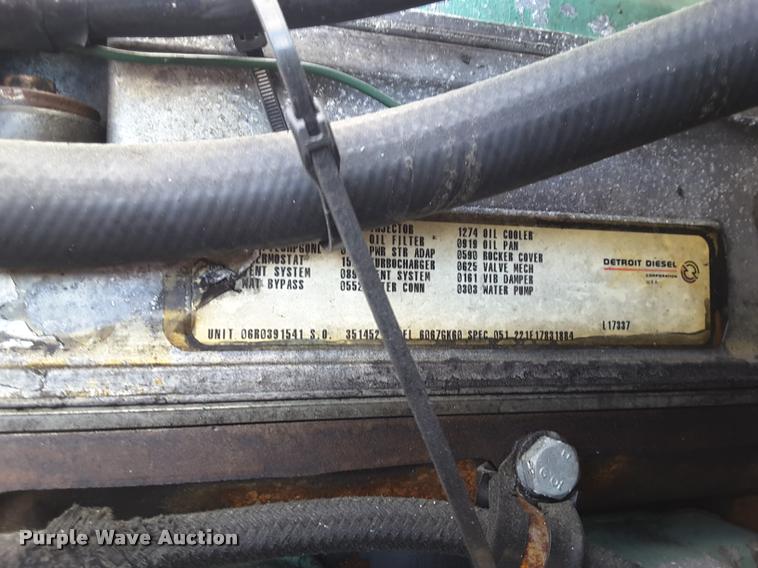 image for item DA6014 1996 Peterbilt 379 semi truck