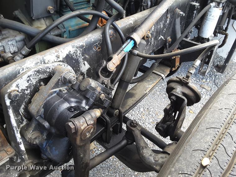 image for item DA6014 1996 Peterbilt 379 semi truck