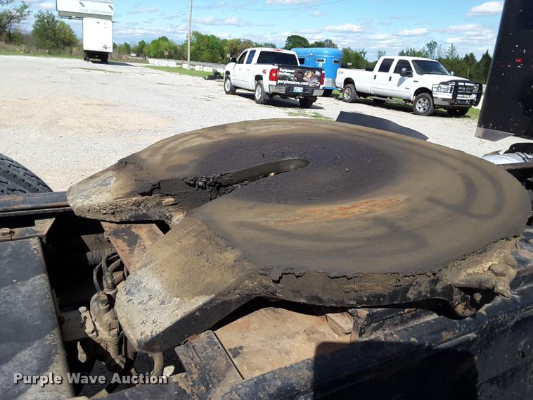 image for item DA6014 1996 Peterbilt 379 semi truck