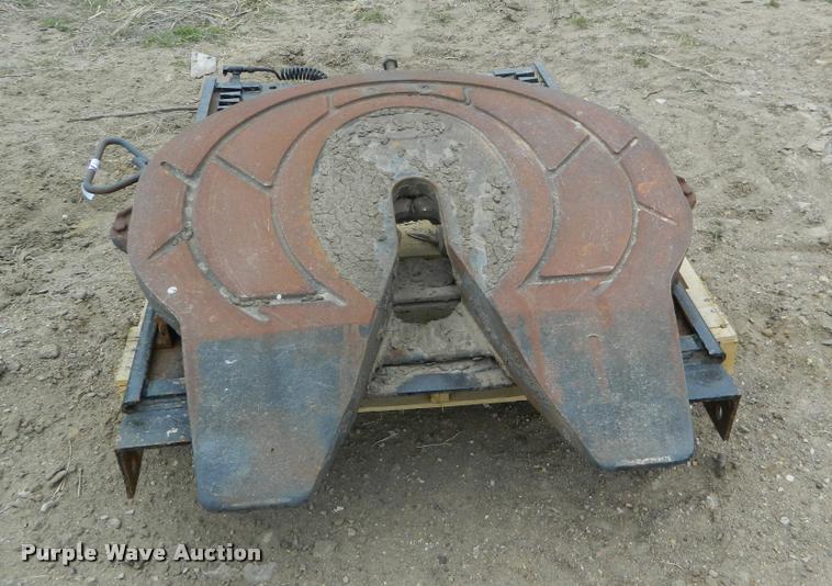 image for item DA9720 Air operated sliding fifth wheel receiver plate