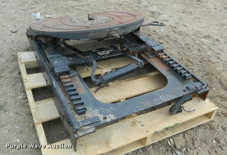 image for item DA9720 Air operated sliding fifth wheel receiver plate