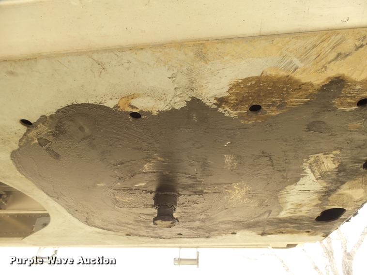 image for item DB1980 2016 Manac 10248B039 flatbed trailer