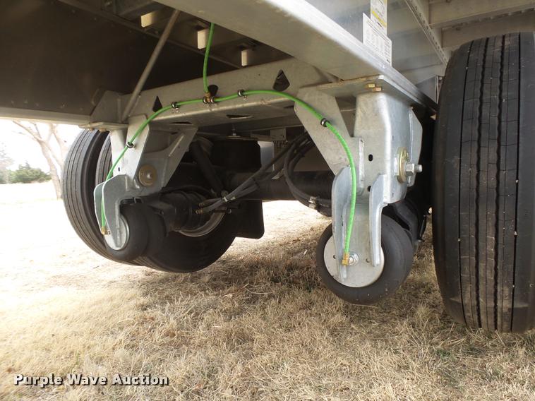 image for item DB1980 2016 Manac 10248B039 flatbed trailer