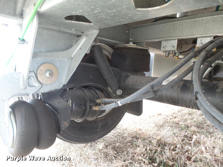 image for item DB1980 2016 Manac 10248B039 flatbed trailer