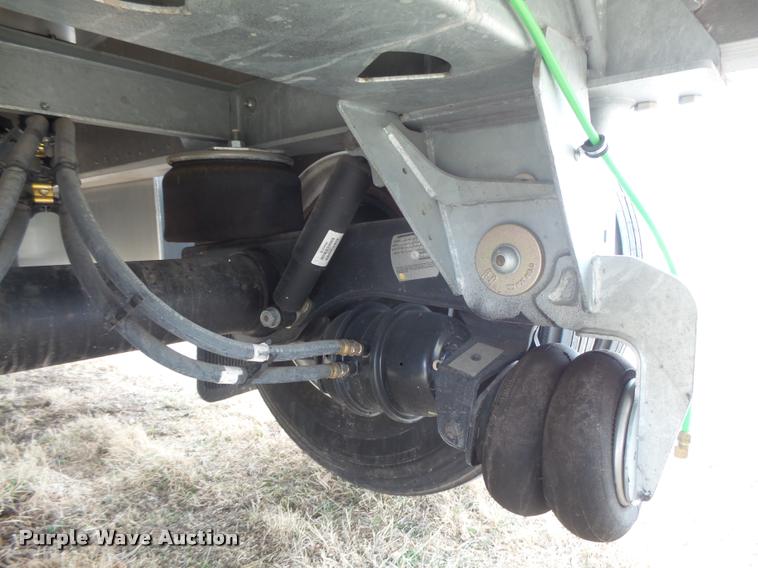 image for item DB1980 2016 Manac 10248B039 flatbed trailer