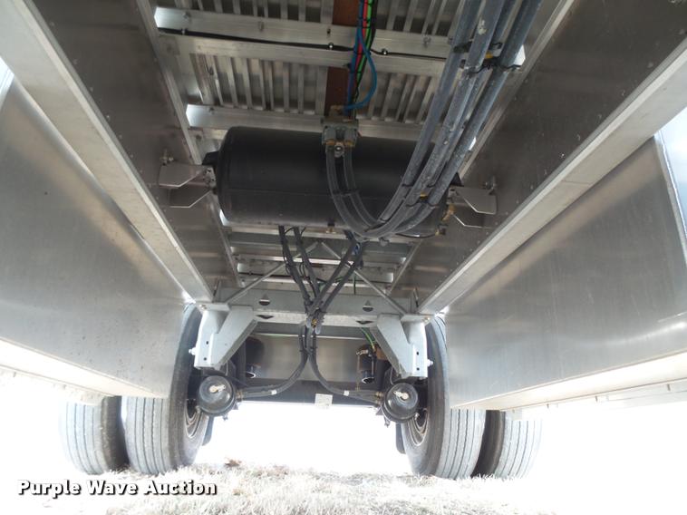 image for item DB1980 2016 Manac 10248B039 flatbed trailer