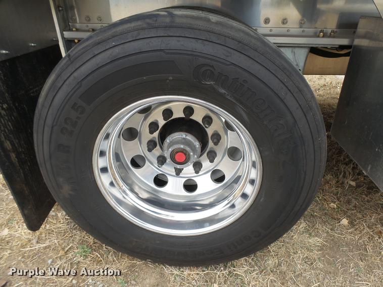 image for item DB1980 2016 Manac 10248B039 flatbed trailer