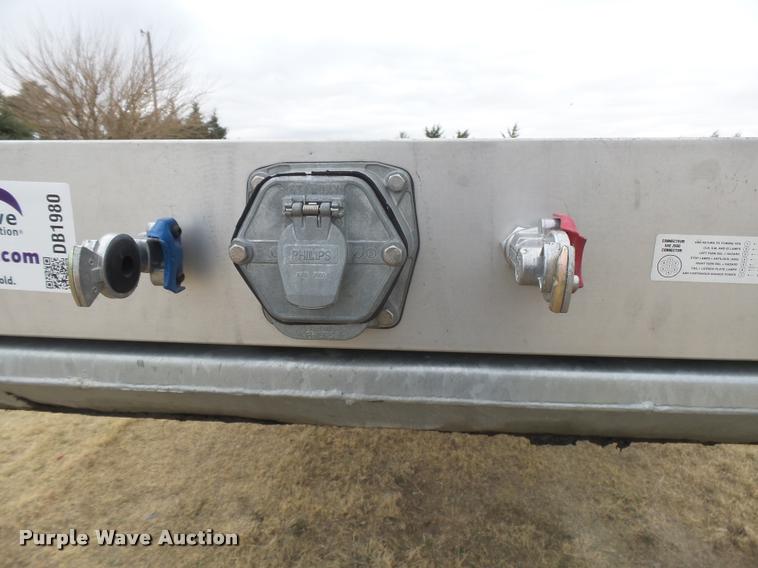 image for item DB1980 2016 Manac 10248B039 flatbed trailer