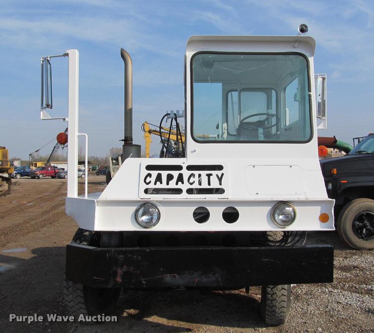 image for item J2600 Capacity J4000E yard truck