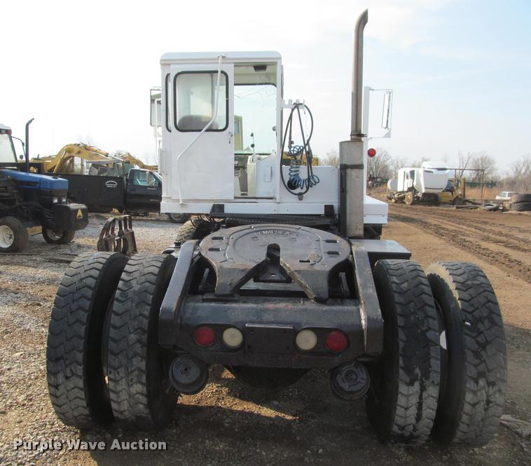 image for item J2600 Capacity J4000E yard truck