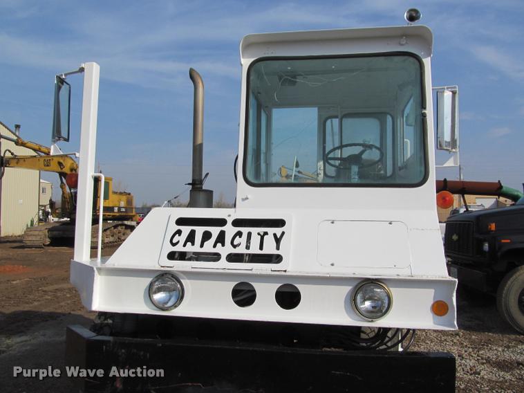 image for item J2600 Capacity J4000E yard truck