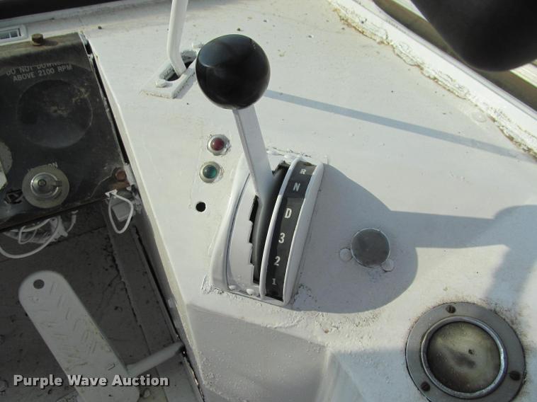 image for item J2600 Capacity J4000E yard truck