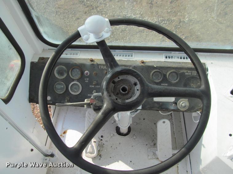 image for item J2600 Capacity J4000E yard truck