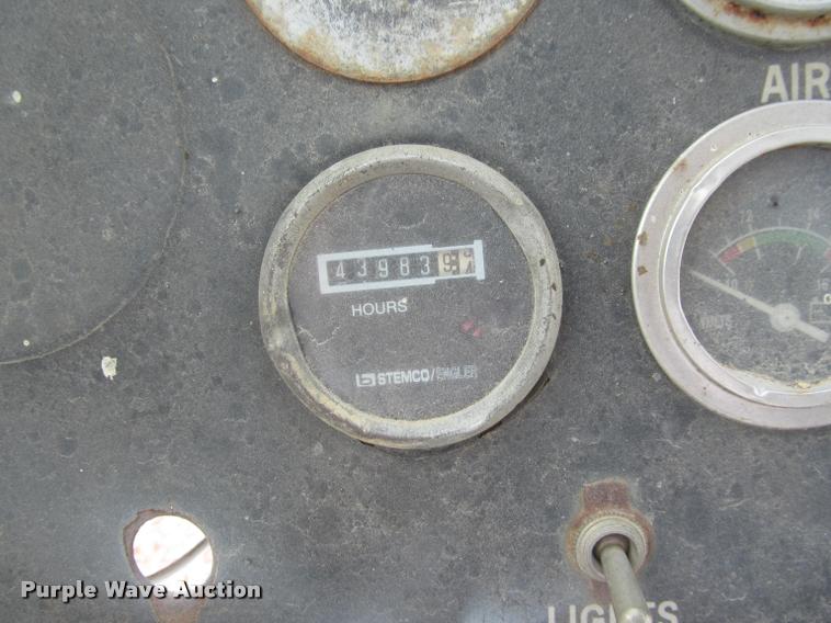 image for item J2600 Capacity J4000E yard truck