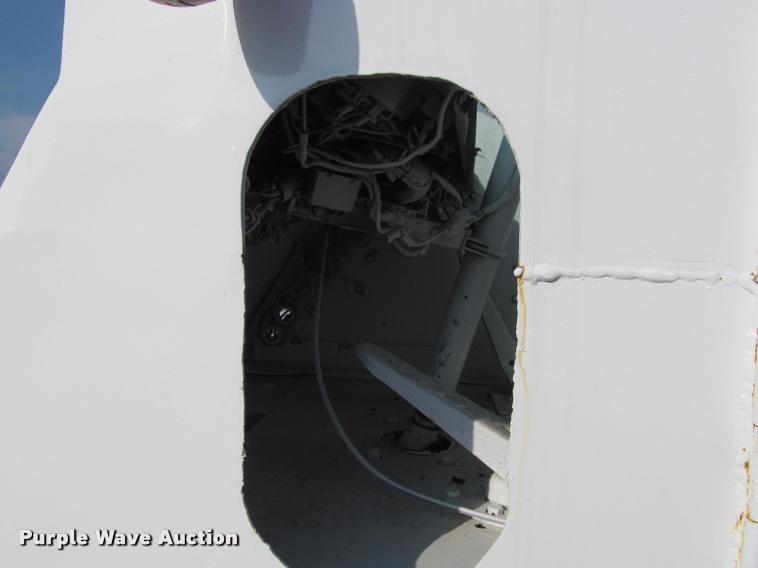 image for item J2600 Capacity J4000E yard truck