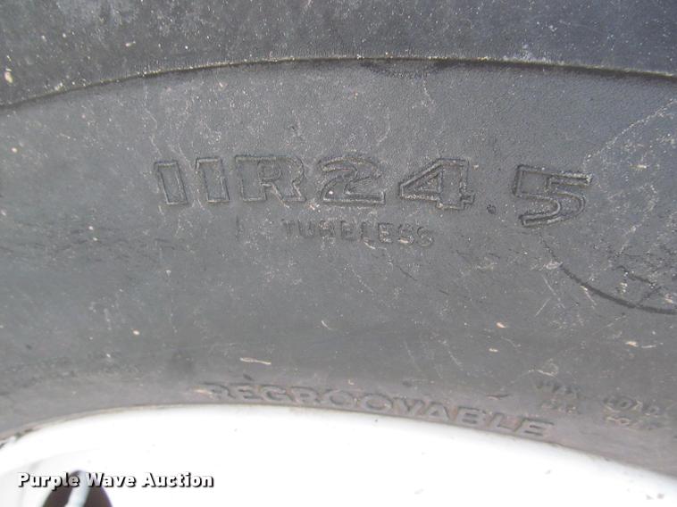 image for item J2600 Capacity J4000E yard truck