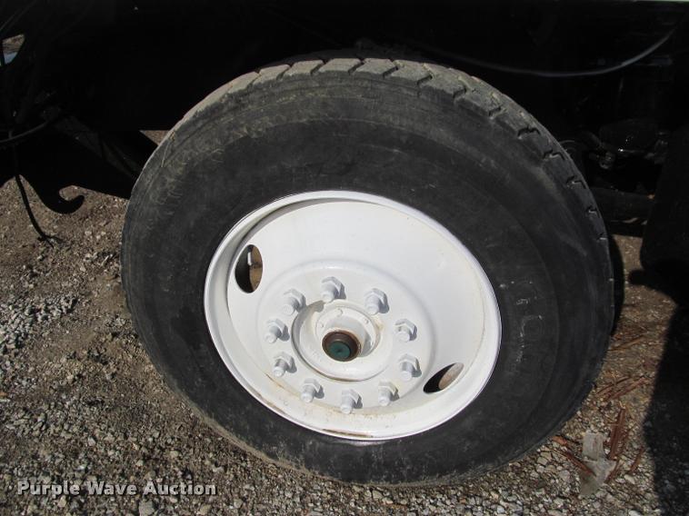 image for item J2600 Capacity J4000E yard truck