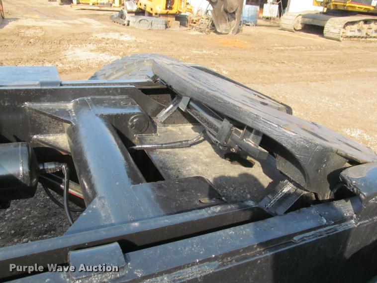 image for item J2600 Capacity J4000E yard truck