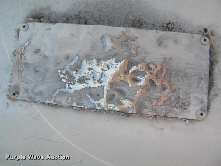 image for item J2600 Capacity J4000E yard truck