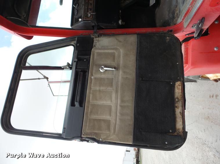 image for item J8661 1997 Freightliner FLD semi truck