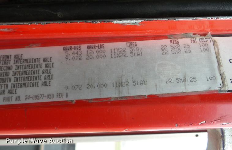 image for item J8661 1997 Freightliner FLD semi truck