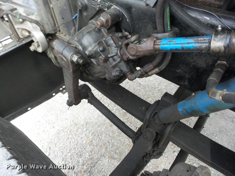 image for item J8662 1992 Peterbilt 379 wrecker truck