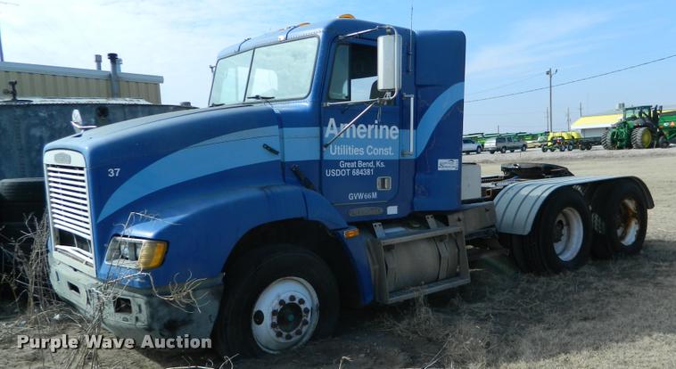 image for item K2694 1996 Freightliner FLD112 semi truck