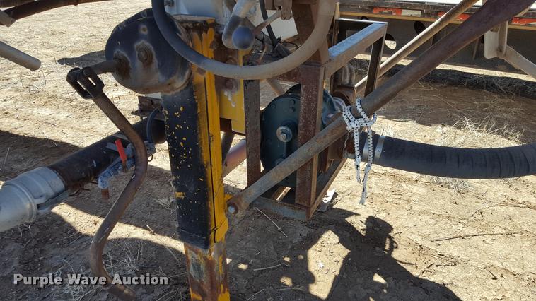 image for item L1600 1980 Fruehauf TAP-F2-W8000 tank trailer