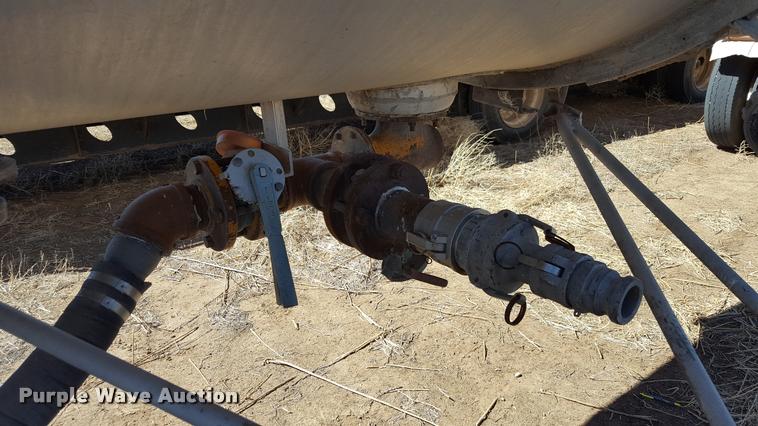 image for item L1600 1980 Fruehauf TAP-F2-W8000 tank trailer