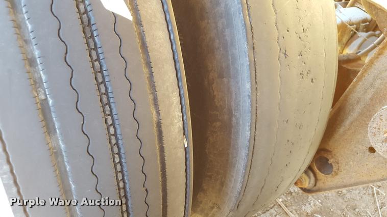 image for item L1600 1980 Fruehauf TAP-F2-W8000 tank trailer