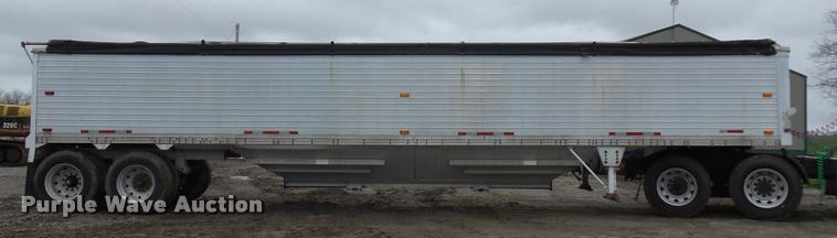 image for item L4660 1987 Timpte double hopper grain trailer