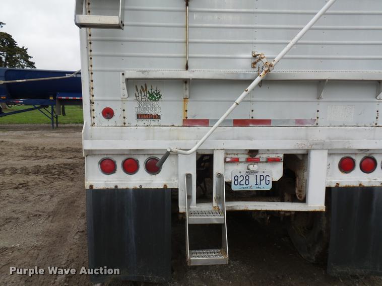 image for item L4660 1987 Timpte double hopper grain trailer