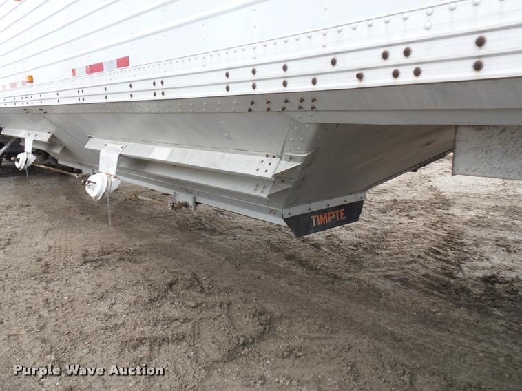 image for item L4660 1987 Timpte double hopper grain trailer