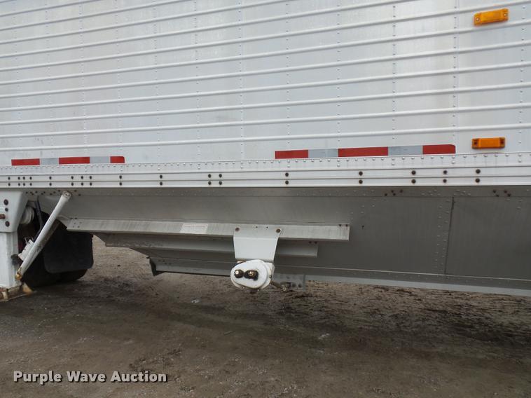 image for item L4660 1987 Timpte double hopper grain trailer